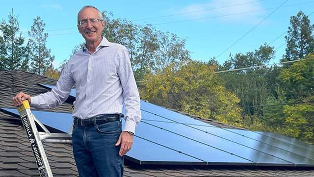 Barry-Cinnamon-on-ladder2